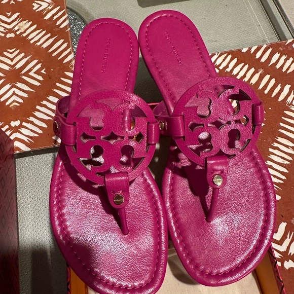 Tory Burch Miller Leather Sandal size 9 - Picture 8 of 9